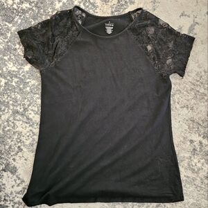 Torrid short sleeve top. Black, size 2, 18-20.